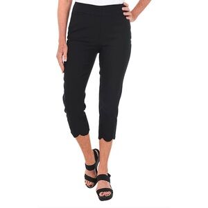Serengeti Pull On Cropped Scallop Pants
